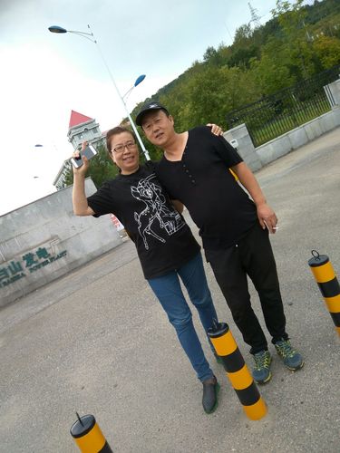 跟一个相亲男外出旅游,出去的时候彼此都很开心,回家以后他再没理我,是什么原因?