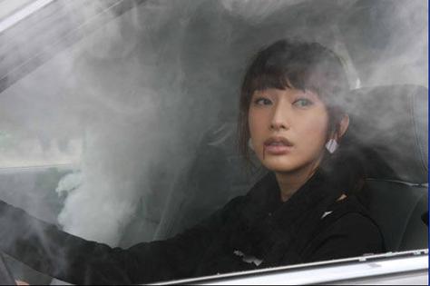 智商跟不上第一集剧情介绍(《看不见的客人》剧情很烧脑，怎么才能看懂？)